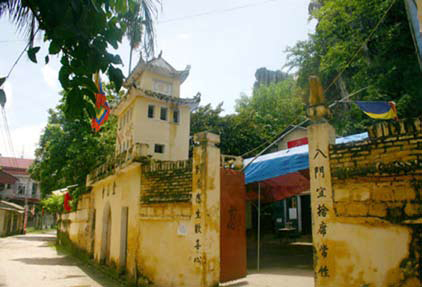 Chùa Hang